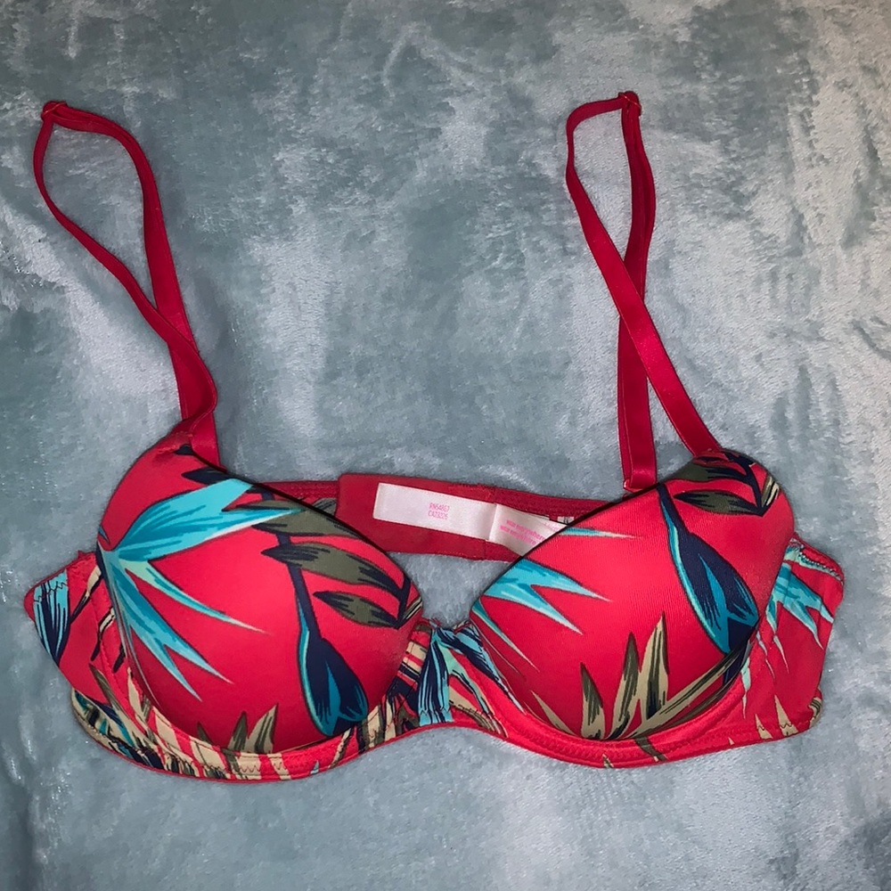 PINK 32A Lightly Lined Bra